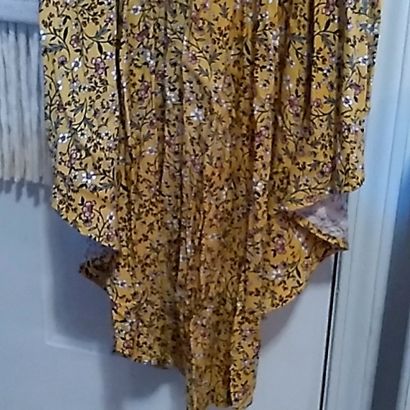 Dress - Picture 6 of 7